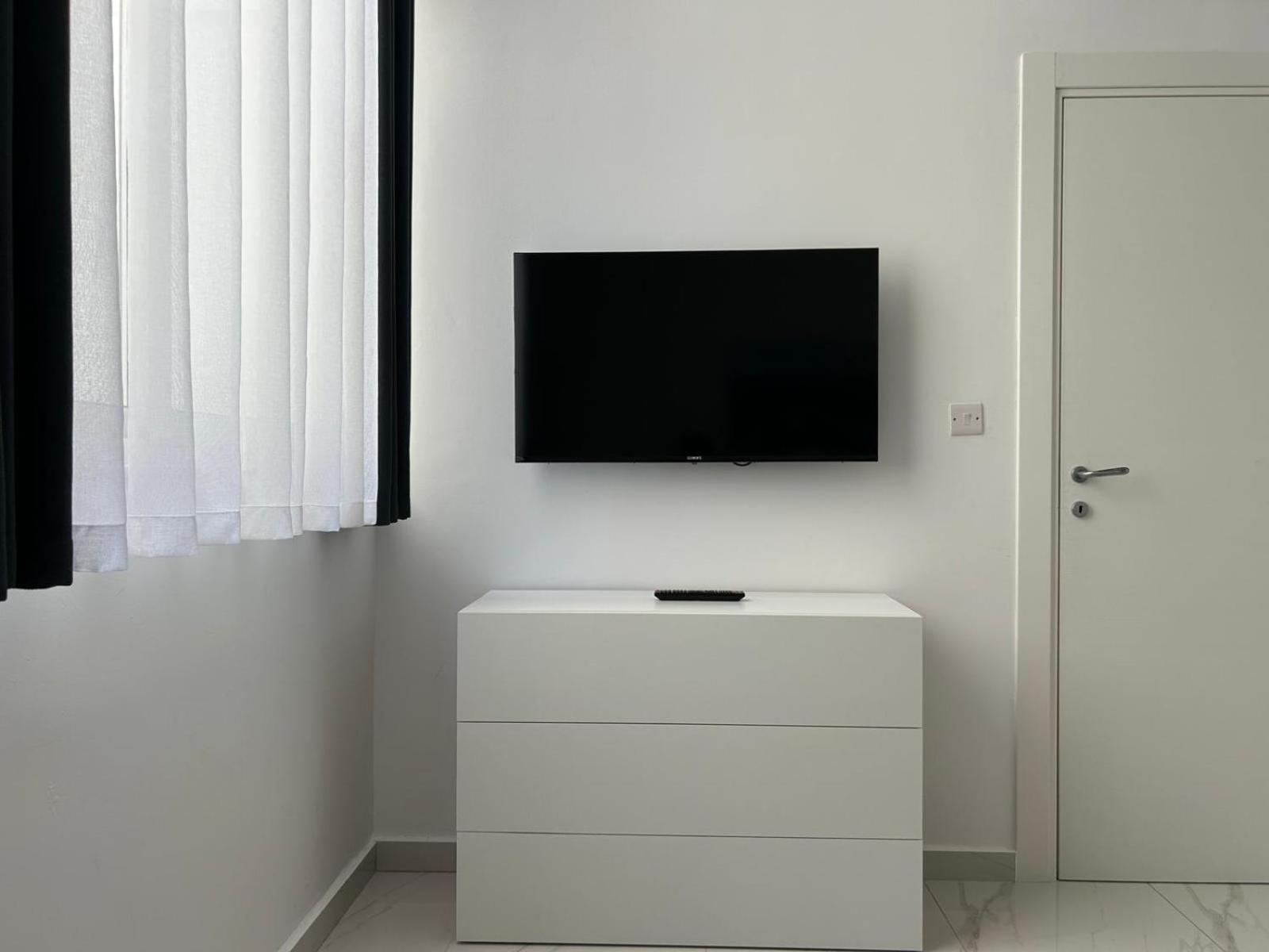 Exceptional 3-Bedroom Apartment, Sliema - Tigne Point! Exterior foto